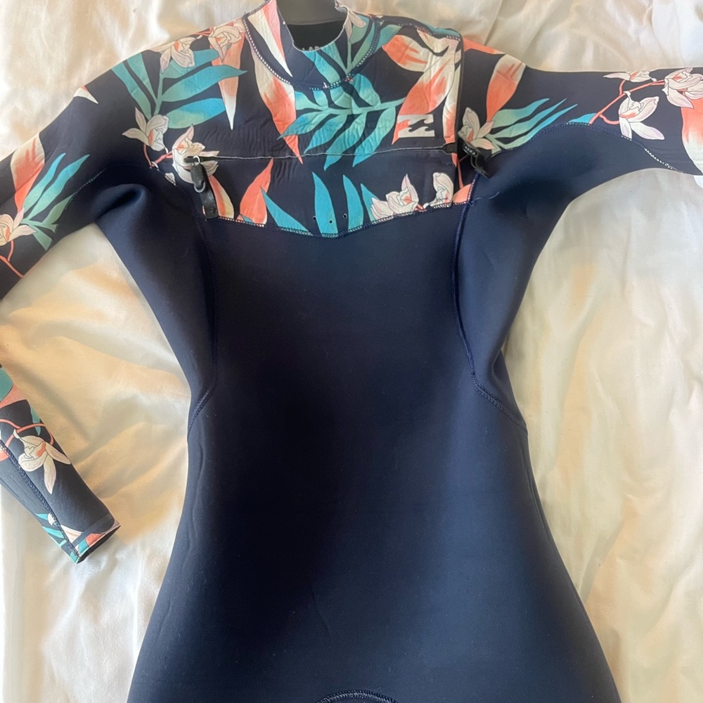 Billabong full length wetsuit